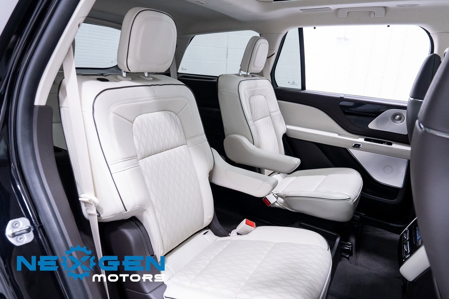 Used 2022 Lincoln Aviator Black Label w/ Dynamic Handling Package image 50