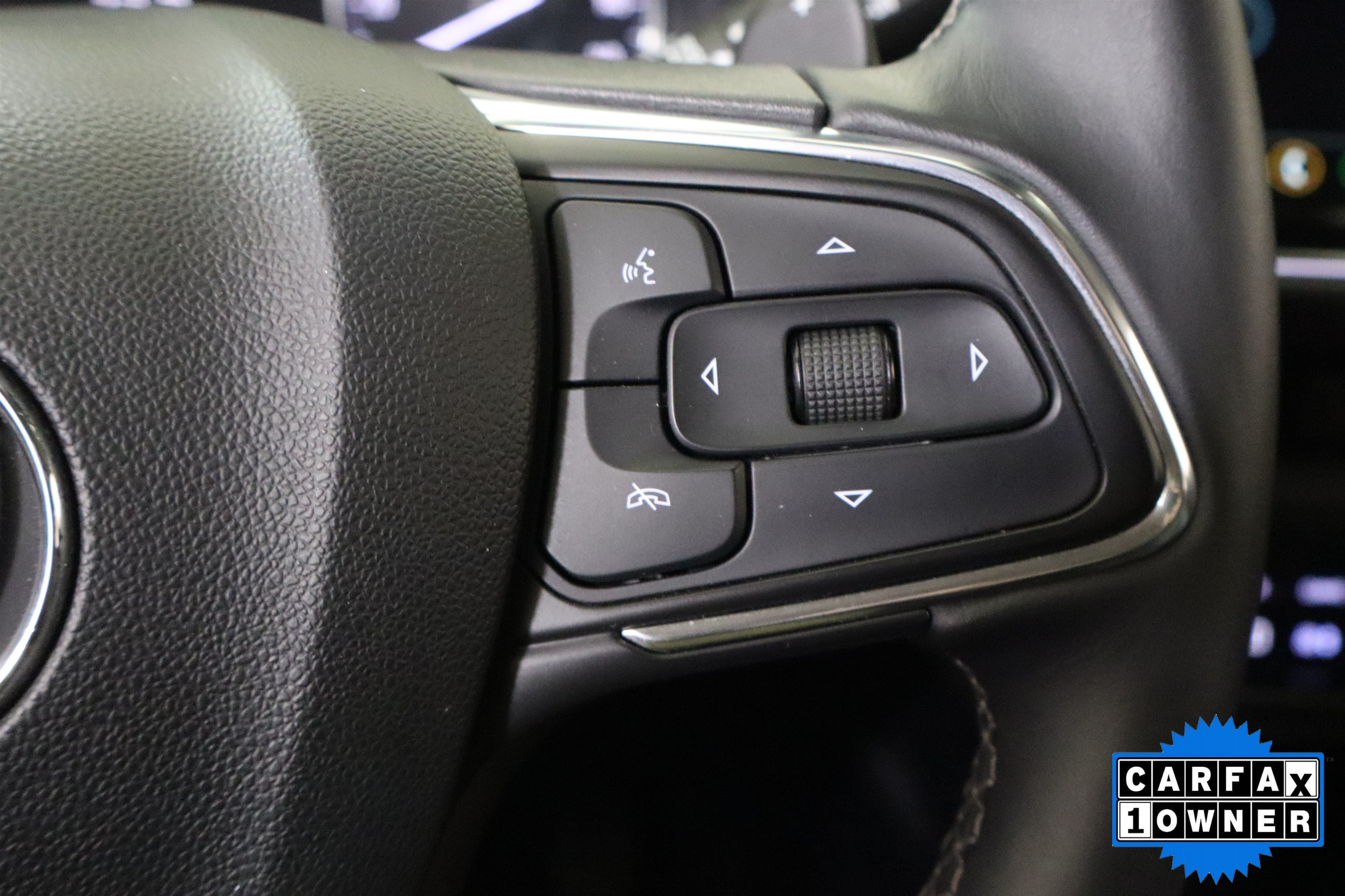 Used 2023 Buick Envision Avenir AWD/4WD image 30
