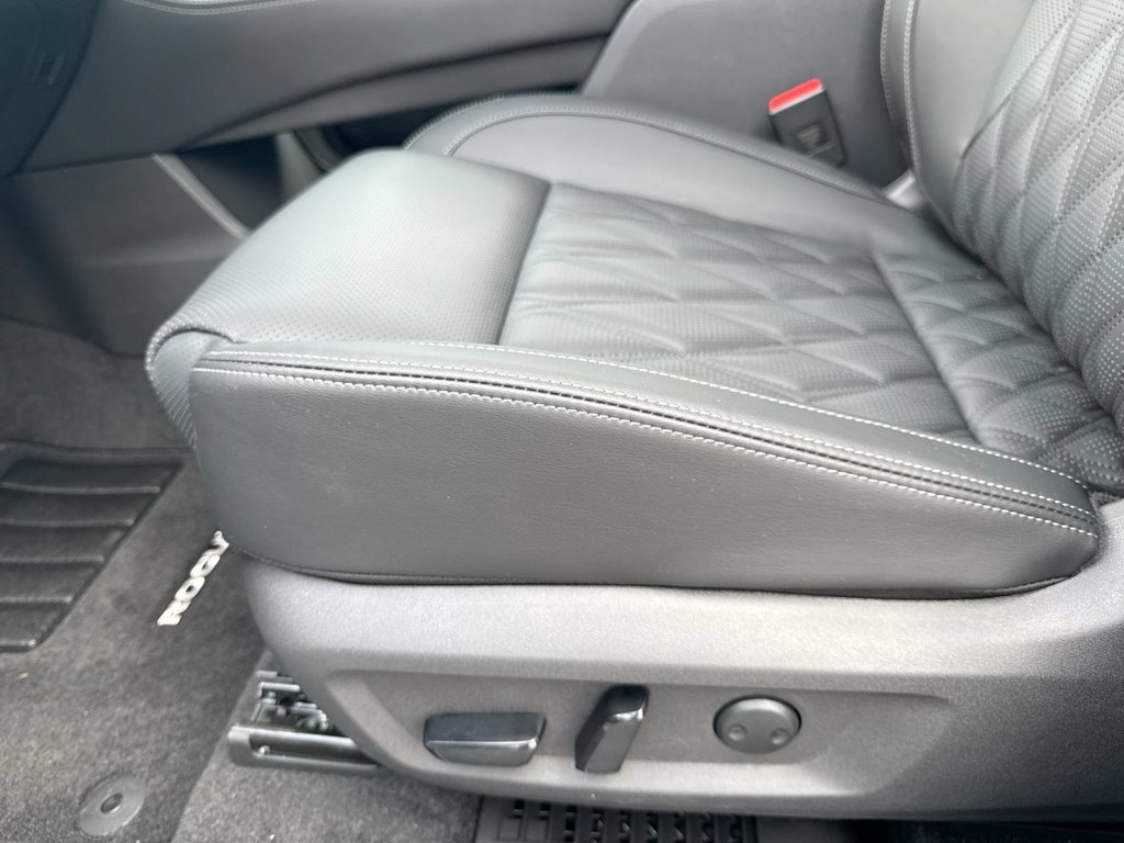 New 2026 Nissan Rogue Platinum w/ Platinum Premium Package AWD/4WD image 23