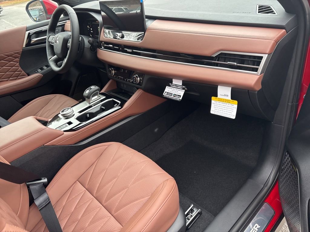 New 2026 Mitsubishi Outlander SEL FWD image 30