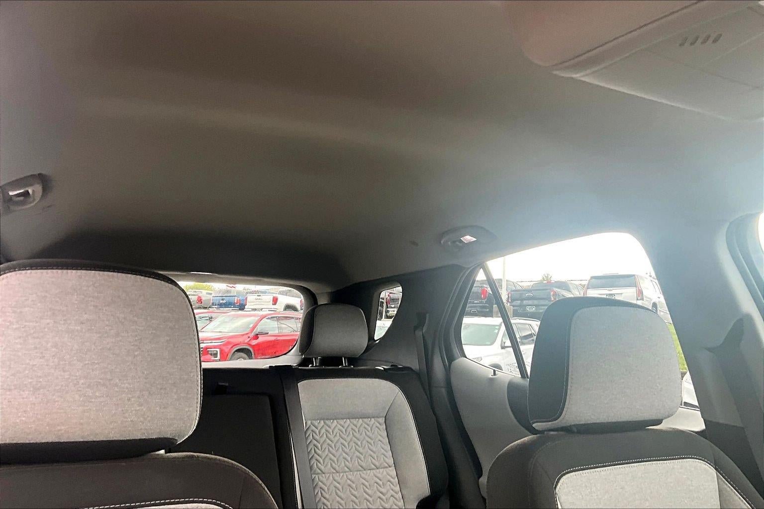 Used 2022 Chevrolet Equinox LS w/ Driver Confidence II Package FWD image 26