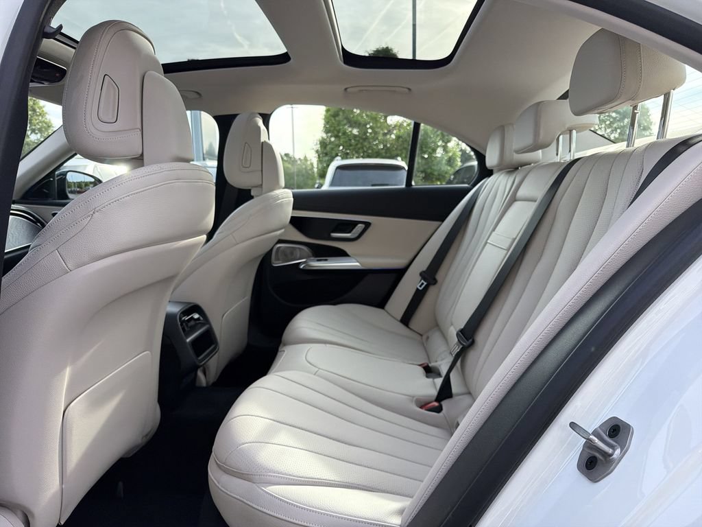 New 2026 Mercedes-Benz E 450 4MATIC Sedan image 13