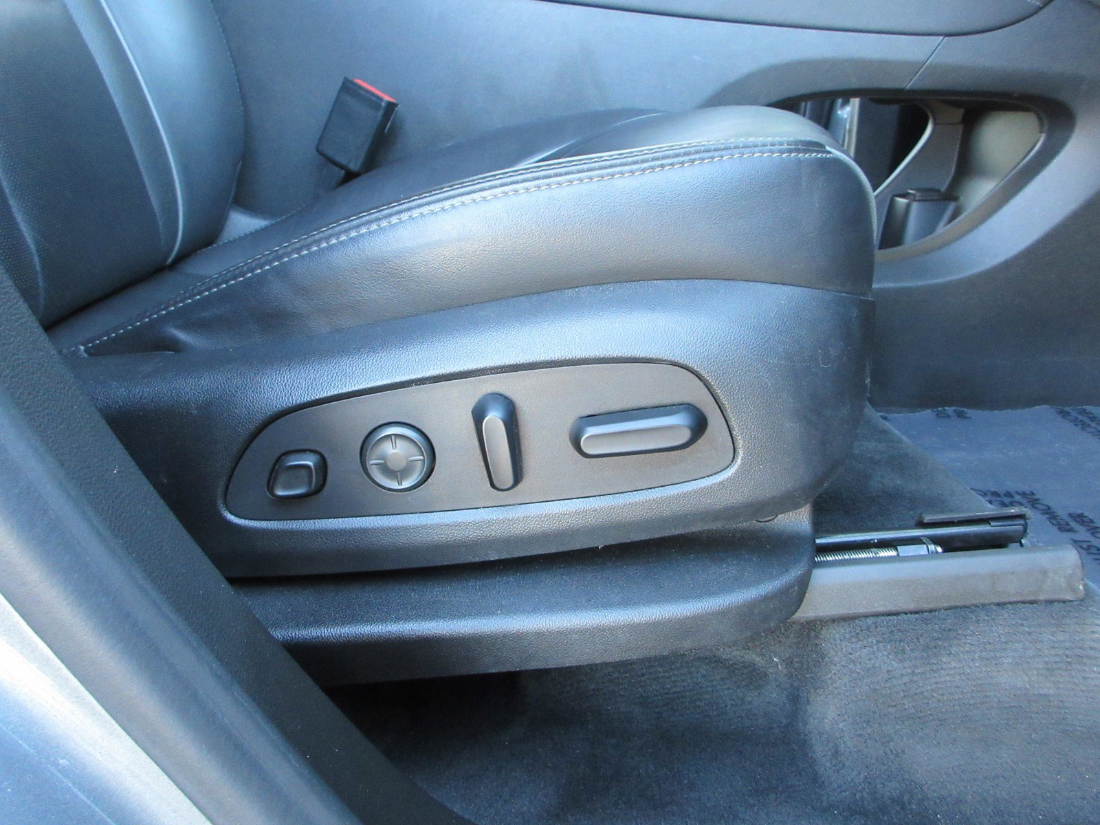 Used 2020 Buick Enclave Avenir w/ Avenir Technology Package image 28