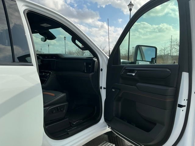 Used 2024 GMC Sierra 2500 AT4 w/ AT4 Premium Plus Package image 21