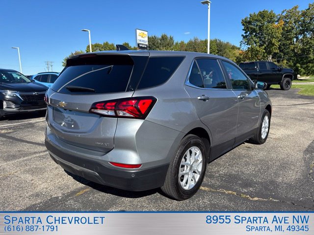 Used 2024 Chevrolet Equinox LT w/ Driver Convenience Package AWD/4WD image 3