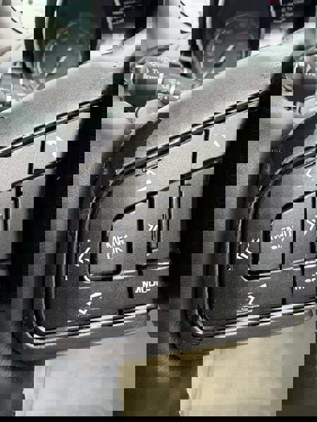 Used 2014 Jaguar F-TYPE Convertible image 40