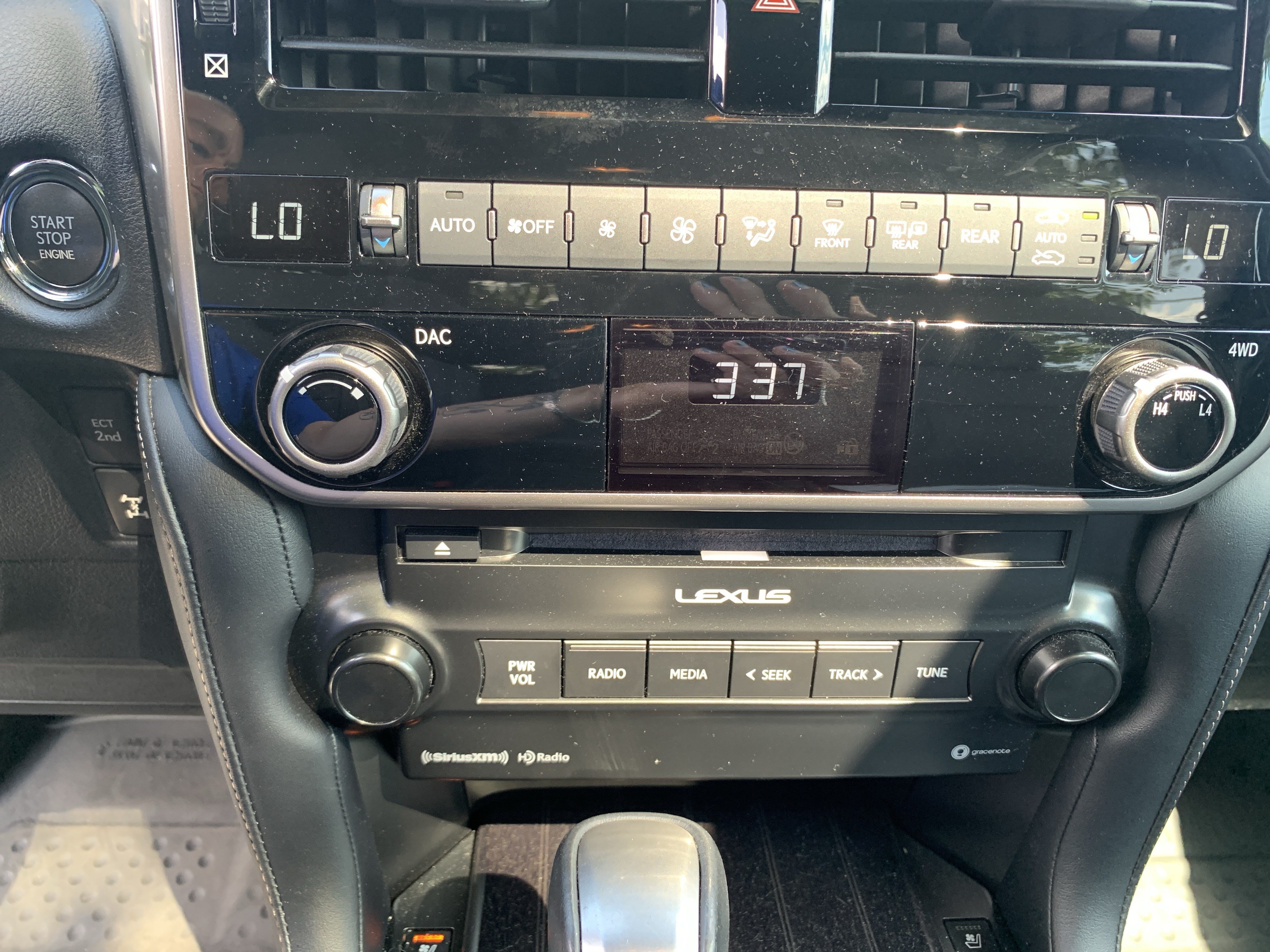 Used 2023 Lexus GX 460 Premium w/ Premium Package AWD/4WD image 29