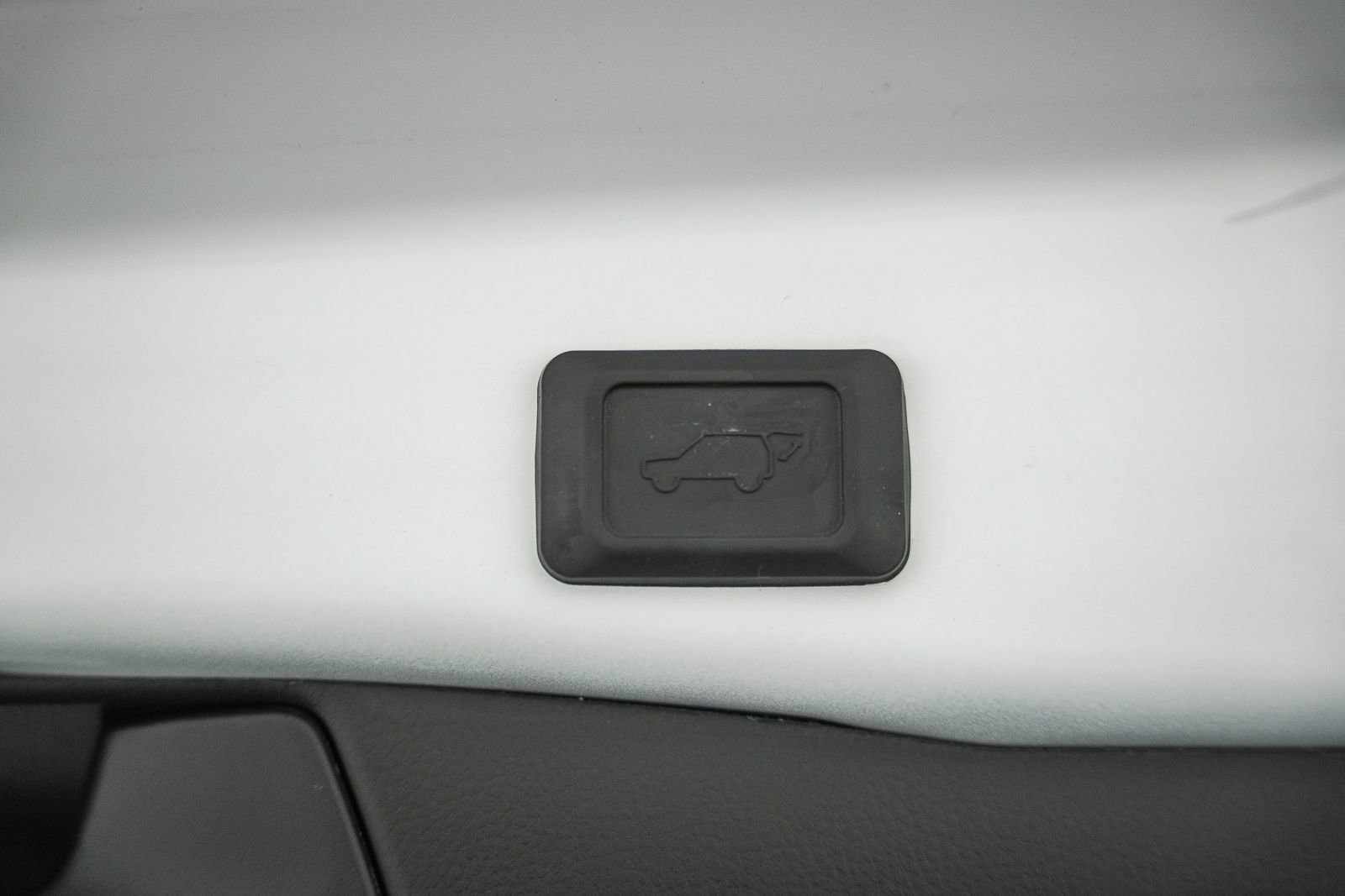 Used 2024 Toyota RAV4 XLE w/ Convenience Package AWD/4WD image 13