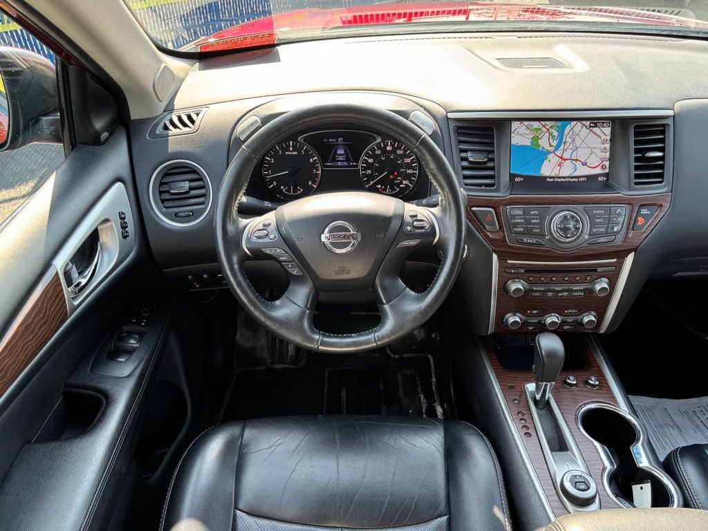 Used 2019 Nissan Pathfinder Platinum AWD/4WD image 25