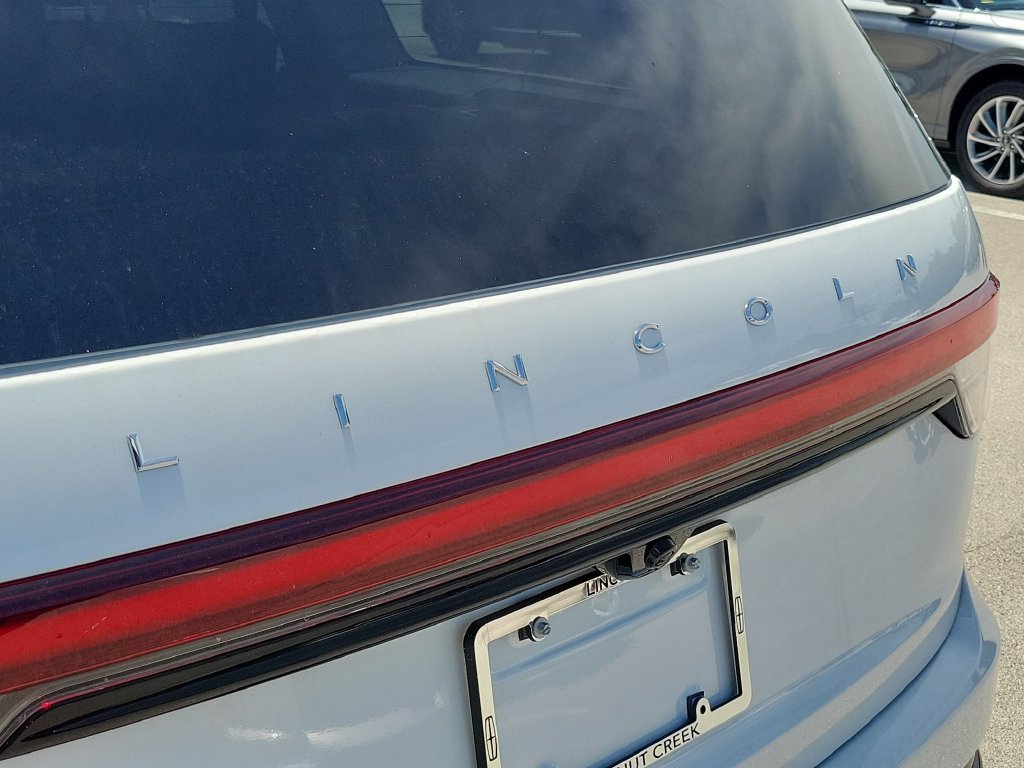 New 2026 Lincoln Aviator 2WD image 6