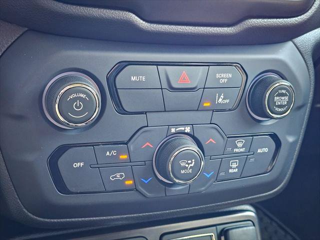 Certified 2022 Jeep Renegade Limited AWD/4WD image 26