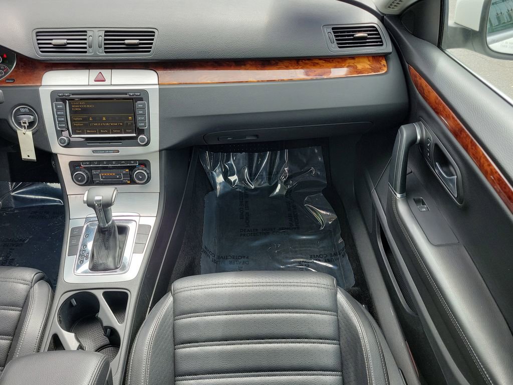 Used 2011 Volkswagen CC Lux image 15