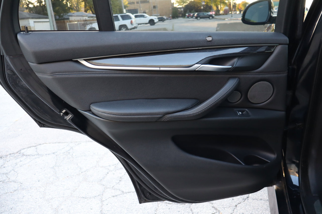 Used 2018 BMW X5 xDrive35i w/ M Sport Package image 15