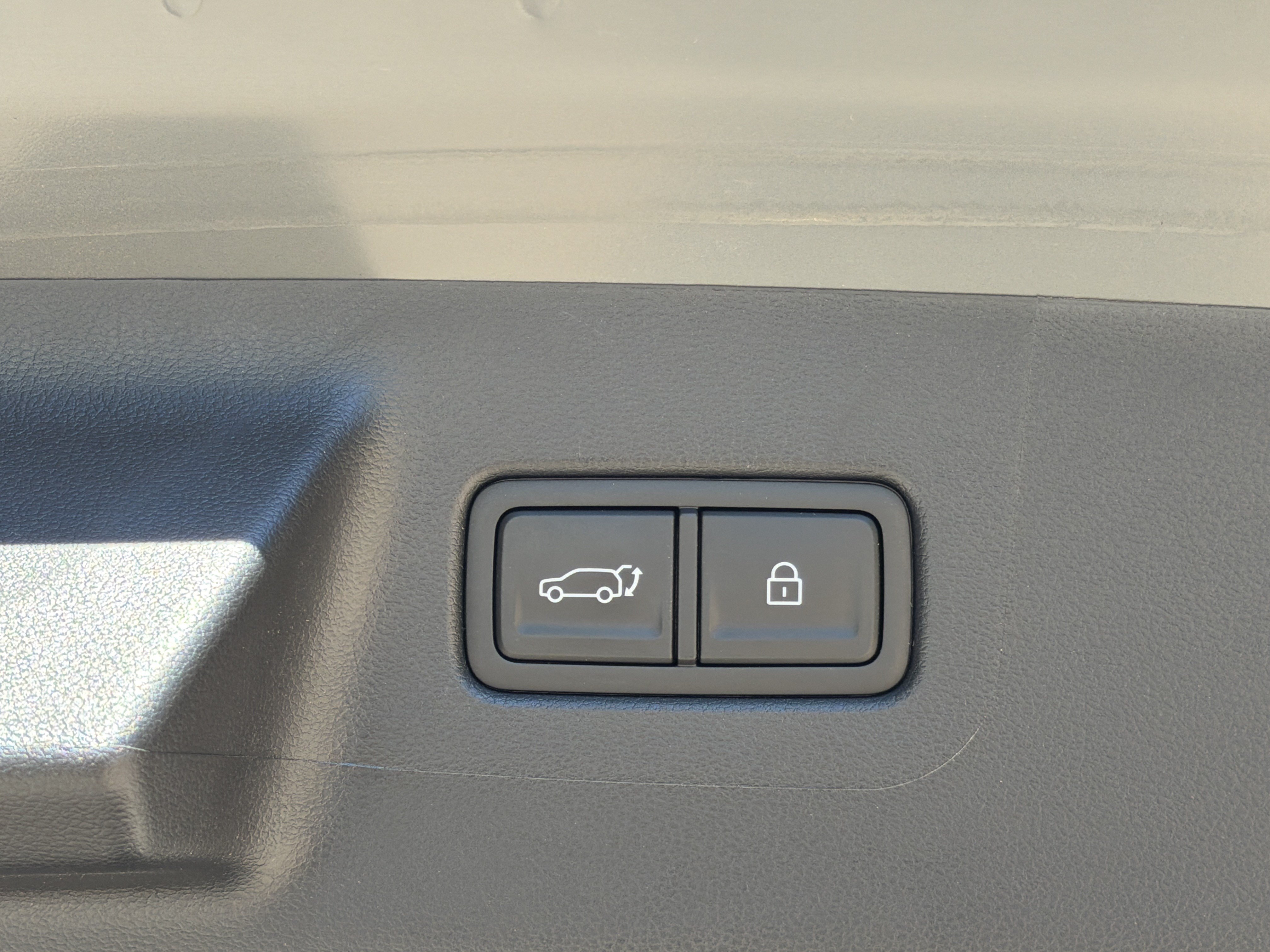 Used 2026 Hyundai Santa Fe SEL FWD image 25