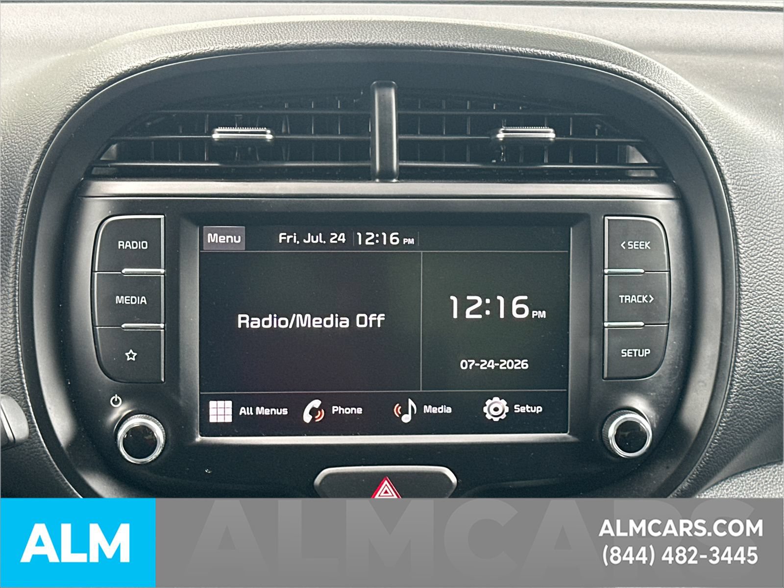 Used 2025 Kia Soul LX w/ LX Technology Package FWD image 31
