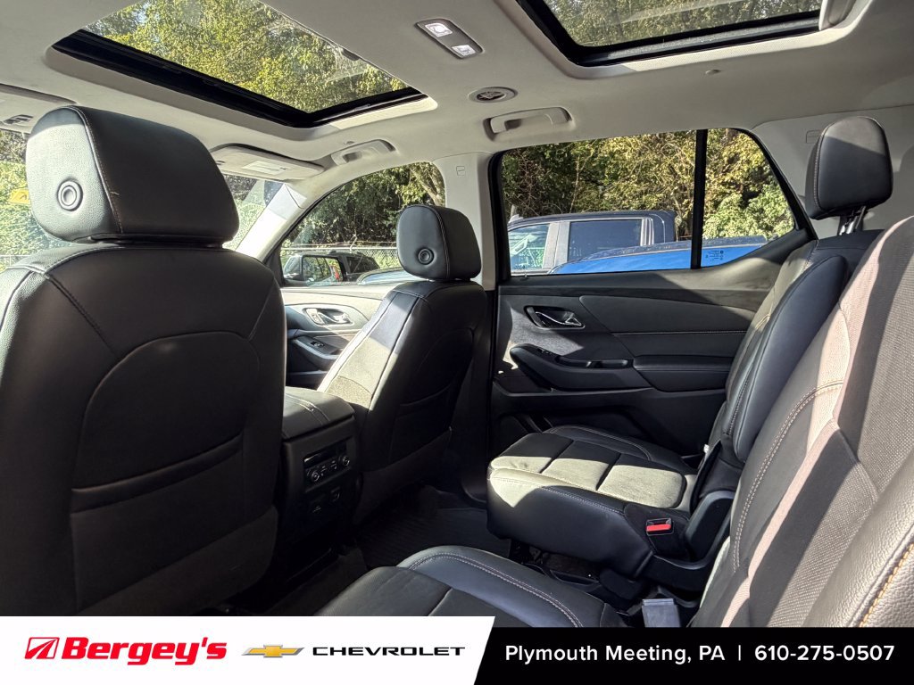 Used 2019 Chevrolet Traverse Premier w/ Redline Edition AWD/4WD image 5