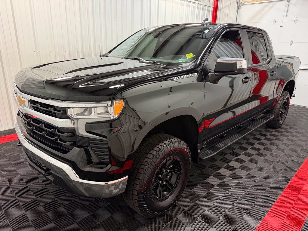 Used 2024 Chevrolet Silverado 1500 LT