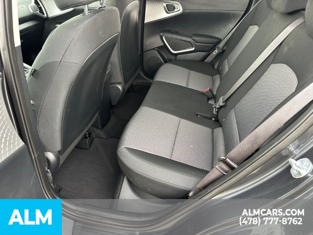 Used 2025 Kia Soul LX w/ LX Technology Package FWD image 23
