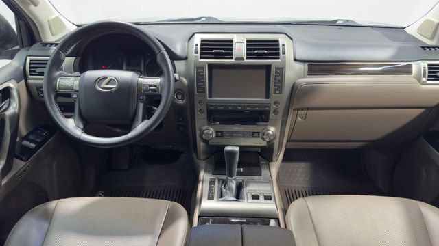 Used 2017 Lexus GX 460 w/ Navigation Package AWD/4WD image 20