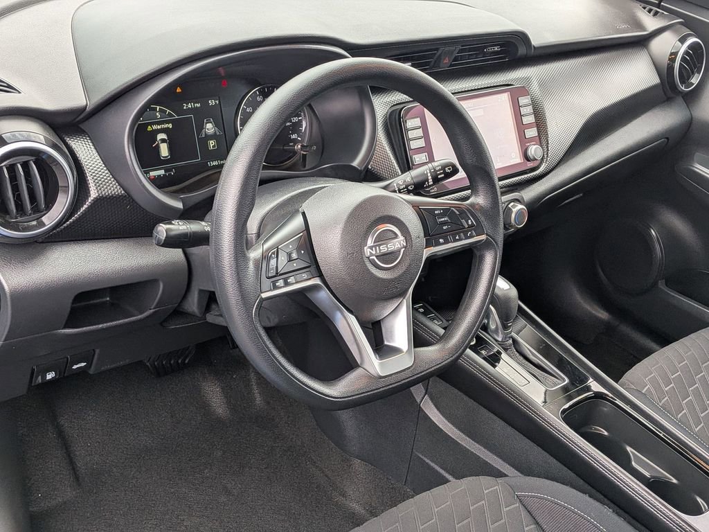 Used 2023 Nissan Kicks SV image 10
