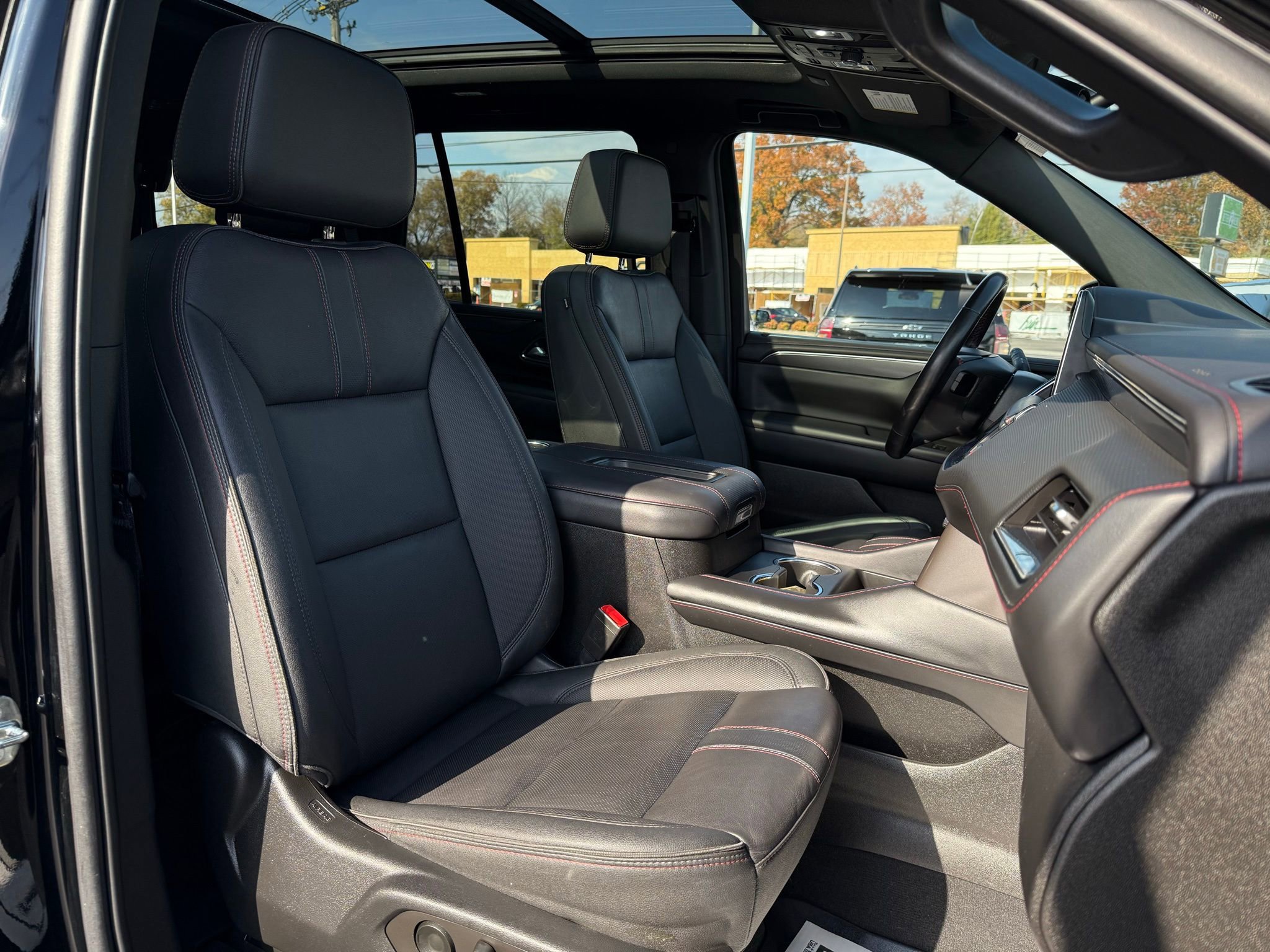 Used 2022 Chevrolet Tahoe RST w/ Luxury Package image 19