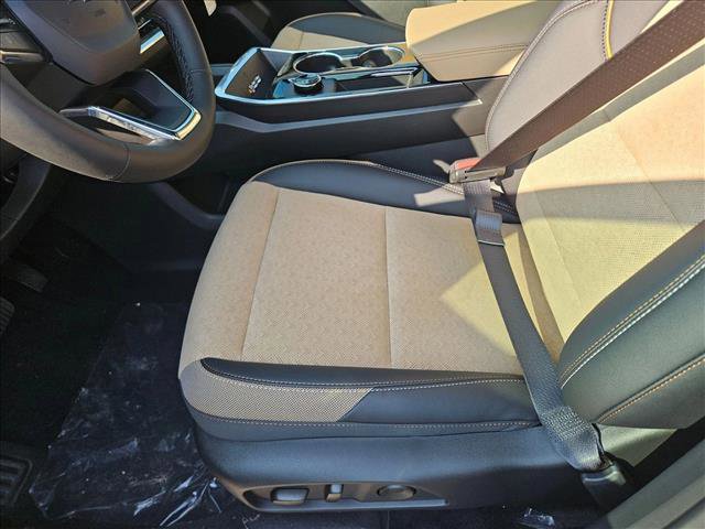 New 2026 Chevrolet Equinox ACTIV w/ Safety and Technology Package image 4