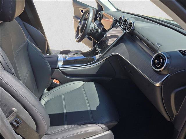 Used 2024 Mercedes-Benz GLC 300 image 22