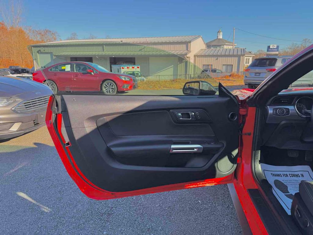 Used 2016 Ford Mustang GT image 11