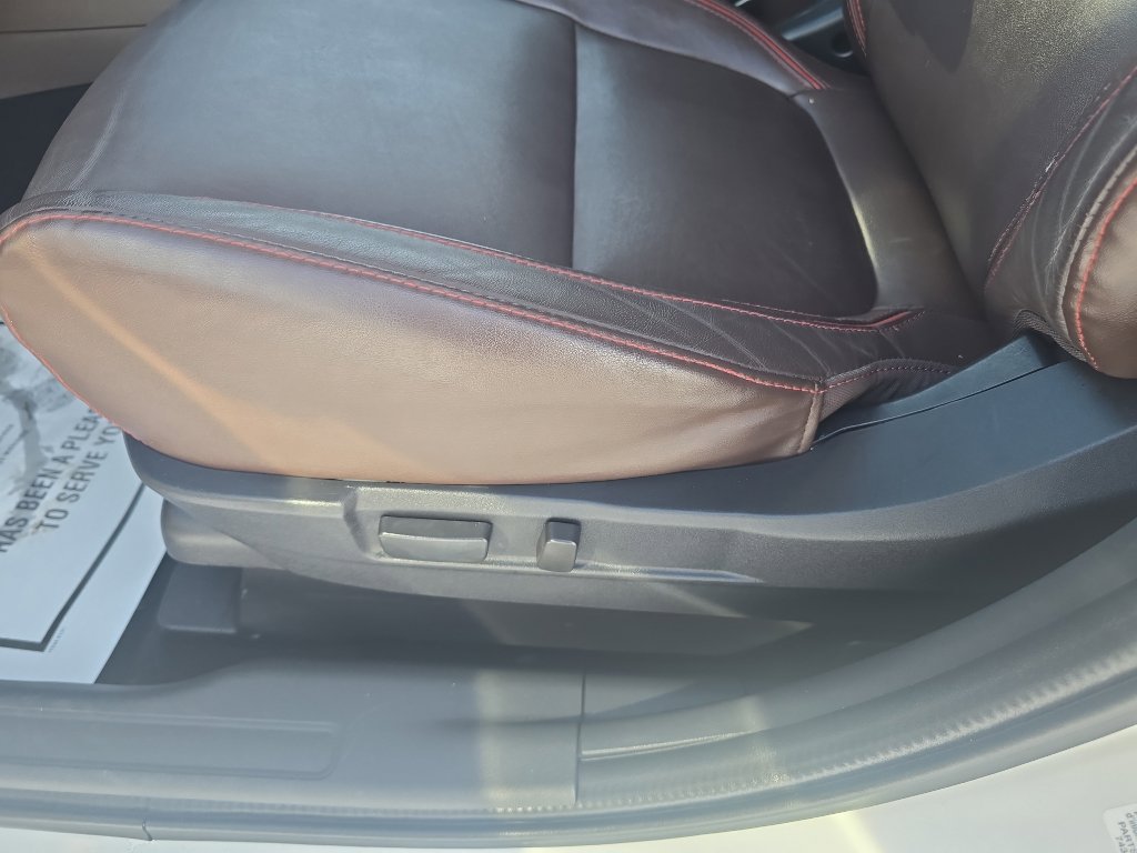 Used 2018 Mitsubishi Outlander SEL image 17