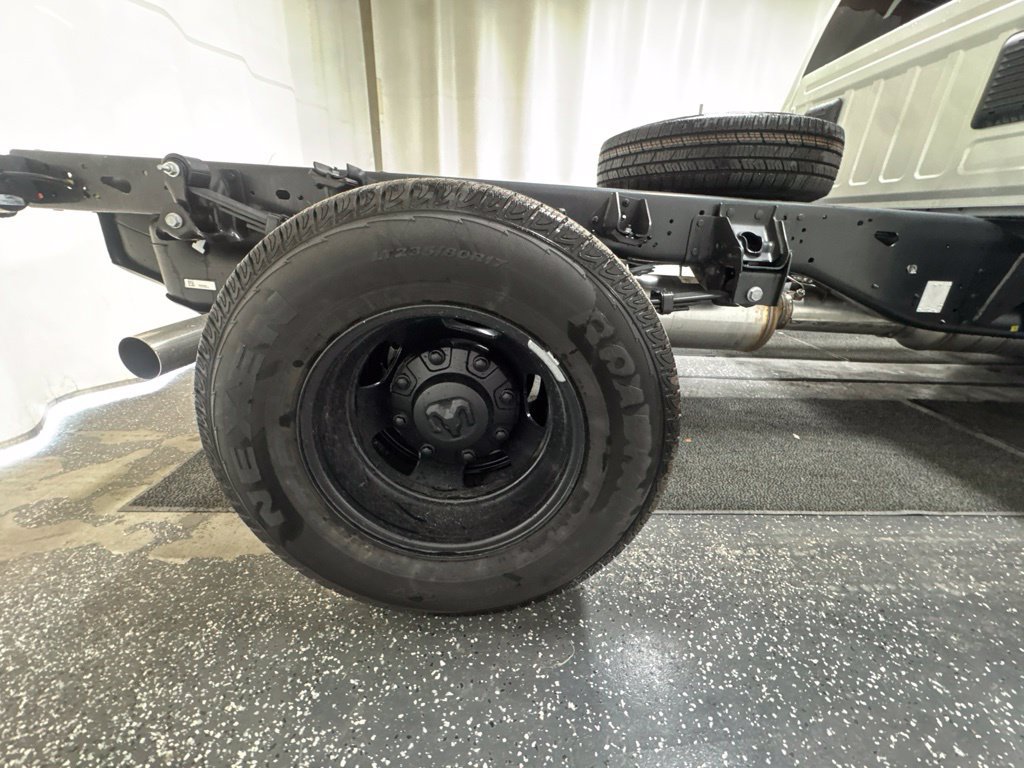 New 2027 RAM 3500 Tradesman AWD/4WD image 10