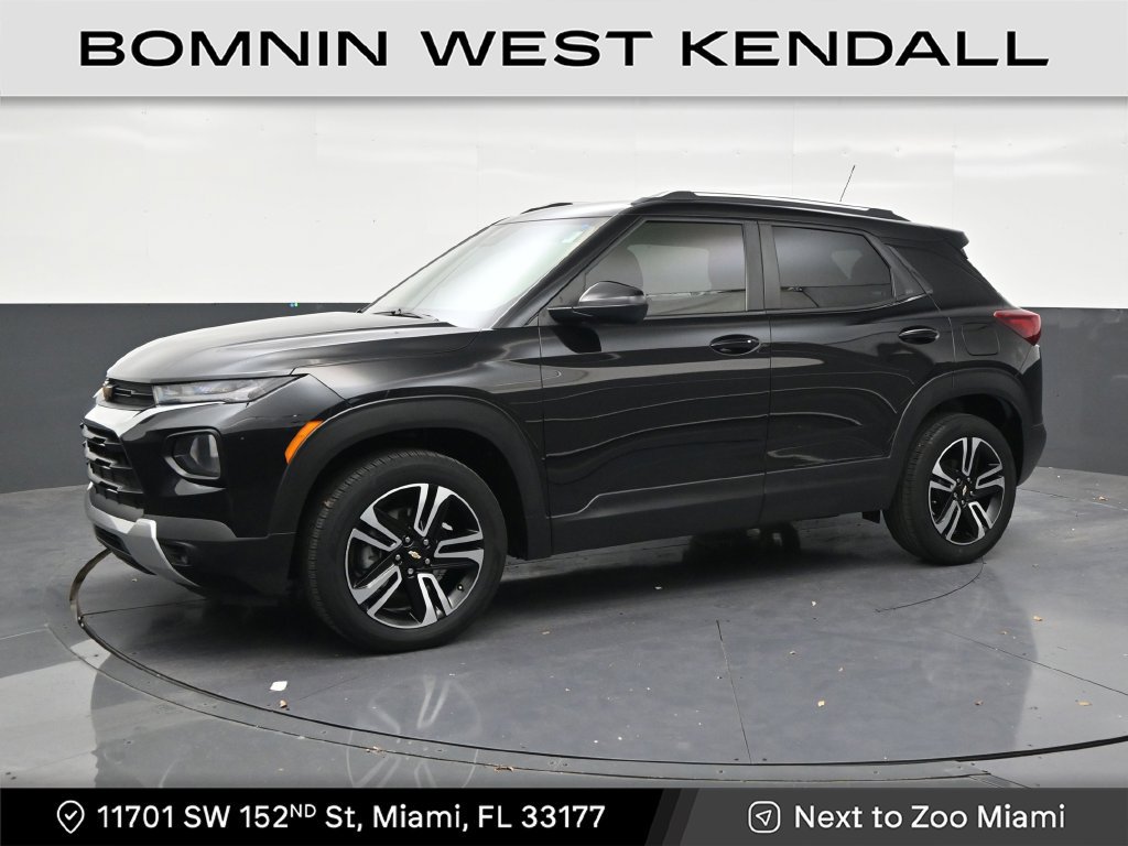 Used 2023 Chevrolet TrailBlazer LT w/ Convenience Package AWD/4WD image 1