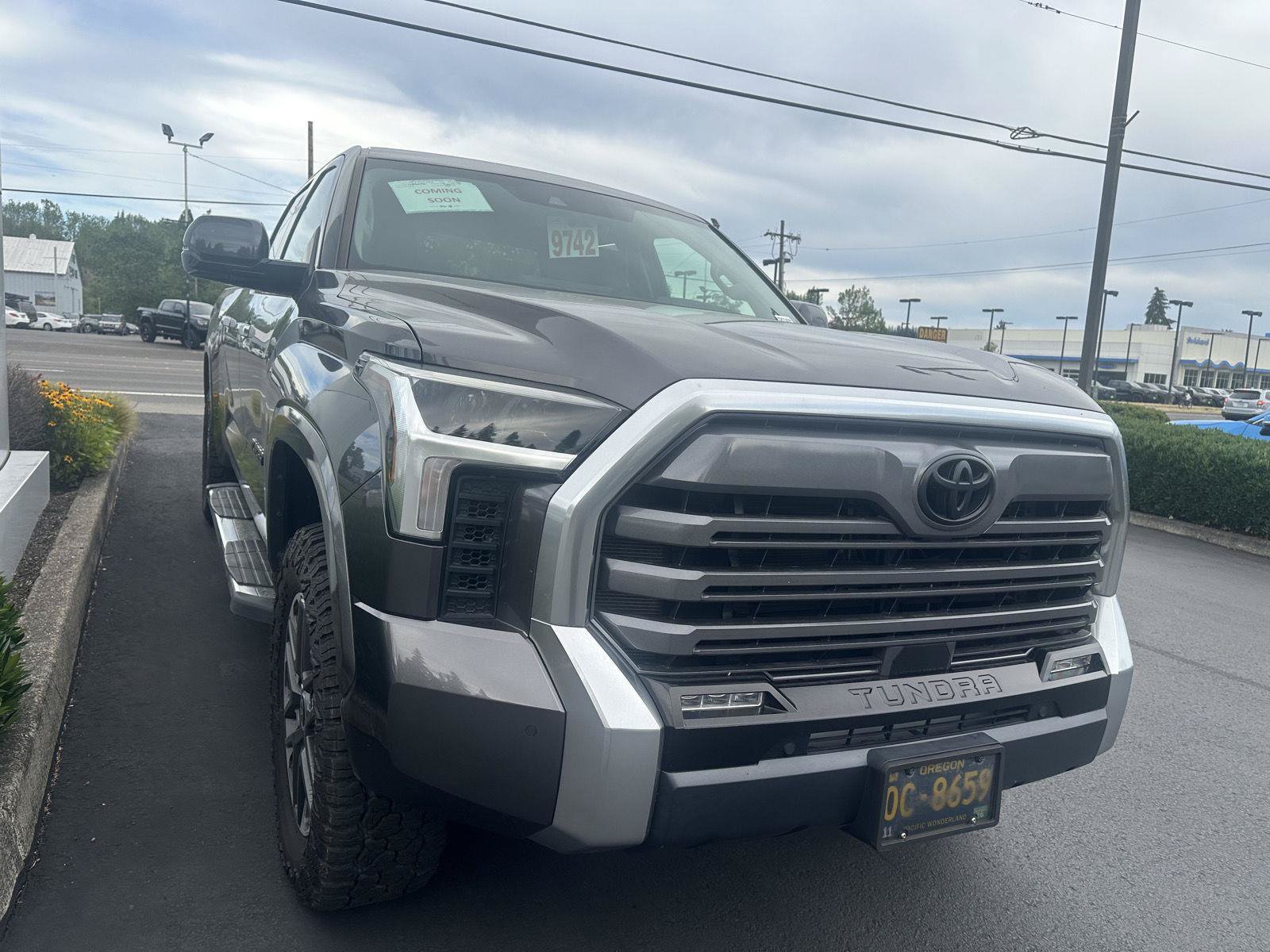 Used 2023 Toyota Tundra Limited AWD/4WD image 7