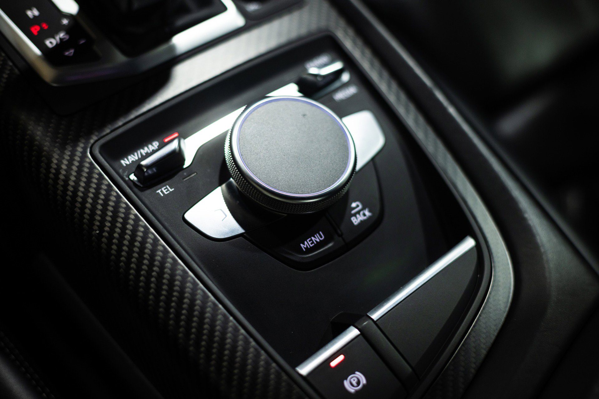 Used 2017 Audi R8 V10 w/ Carbon Exterior Package image 46