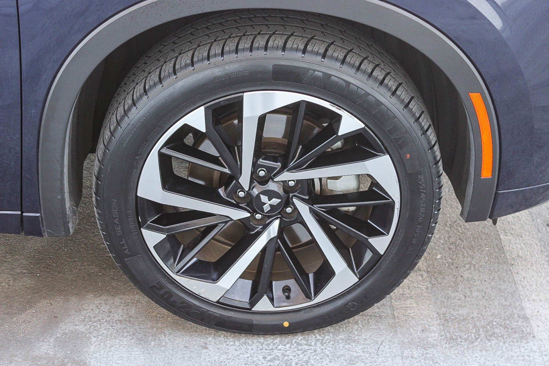 Used 2022 Mitsubishi Outlander SEL image 12