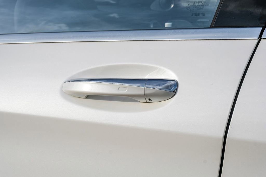 Used 2019 Mercedes-Benz S 560e w/ AMG Line Exterior image 46