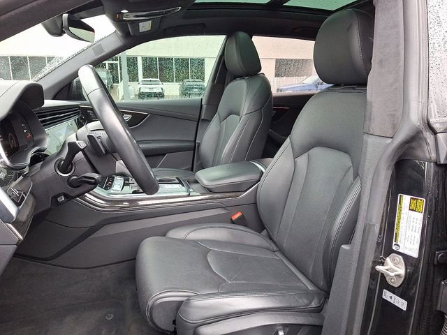 Used 2023 Audi Q8 Prestige w/ Prestige Package image 14