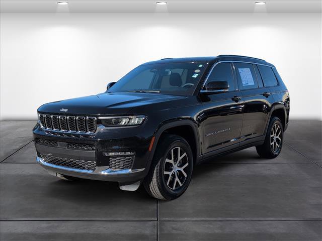 Used 2025 Jeep Grand Cherokee L Limited w/ Luxury Tech Group II image 4
