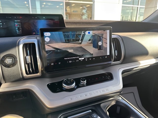 New 2025 Ford Expedition Max Active image 4