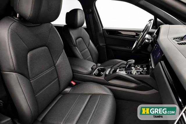 Used 2023 Porsche Cayenne AWD/4WD image 11
