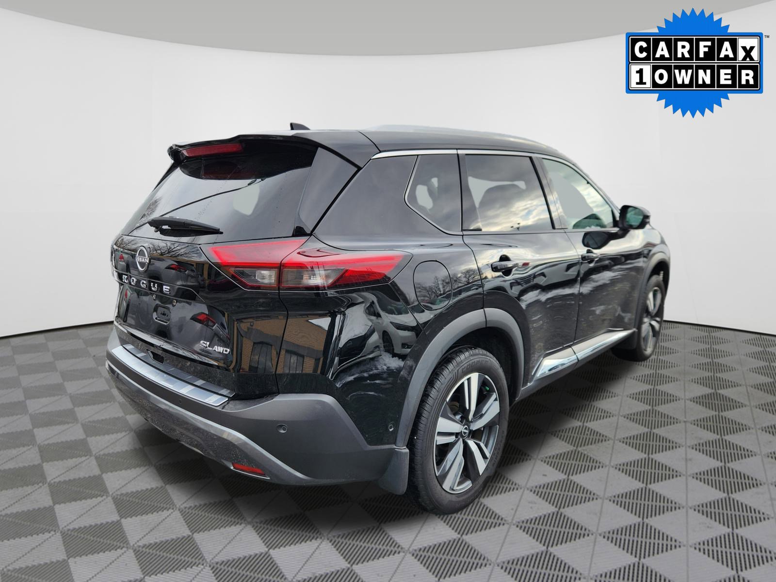 Certified 2023 Nissan Rogue SL w/ SL Premium Package image 4