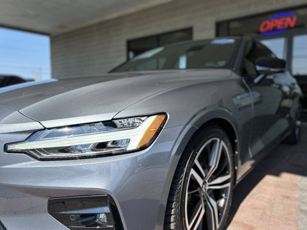 Used 2021 Volvo S60 T5 R-Design AWD/4WD image 29