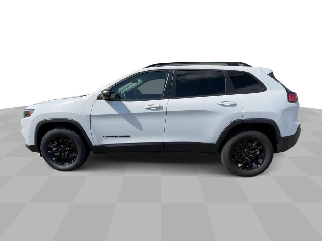 Used 2023 Jeep Cherokee Altitude Lux image 5