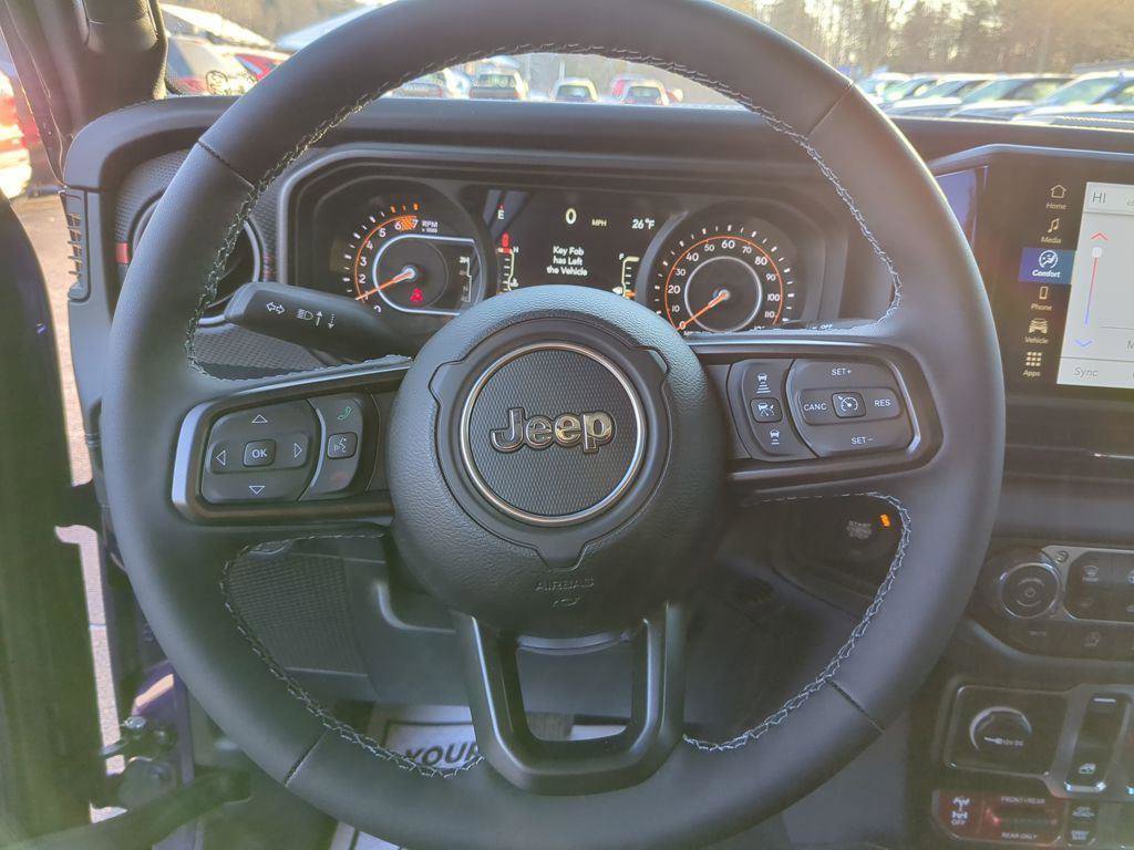 Used 2026 Jeep Wrangler Rubicon image 12