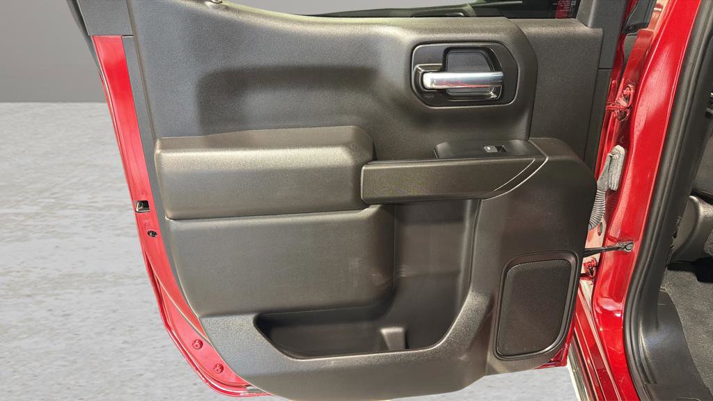 Used 2021 Chevrolet Silverado 1500 LT w/ Z71 Off-Road Package image 24