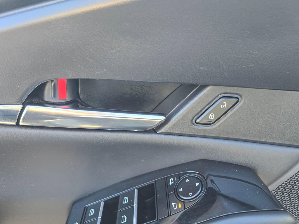 Used 2025 MAZDA CX-30 AWD 2.5 S w/ Preferred Package image 19