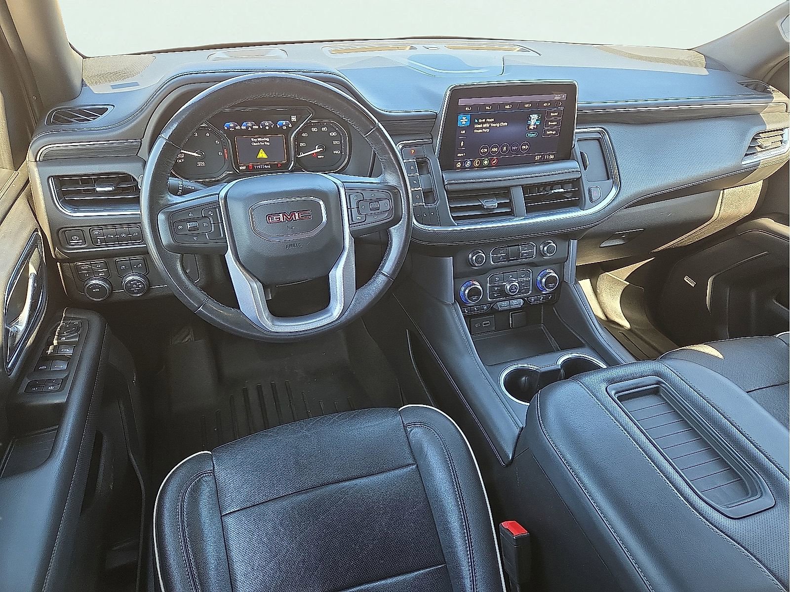 Used 2021 GMC Yukon XL SLT image 12