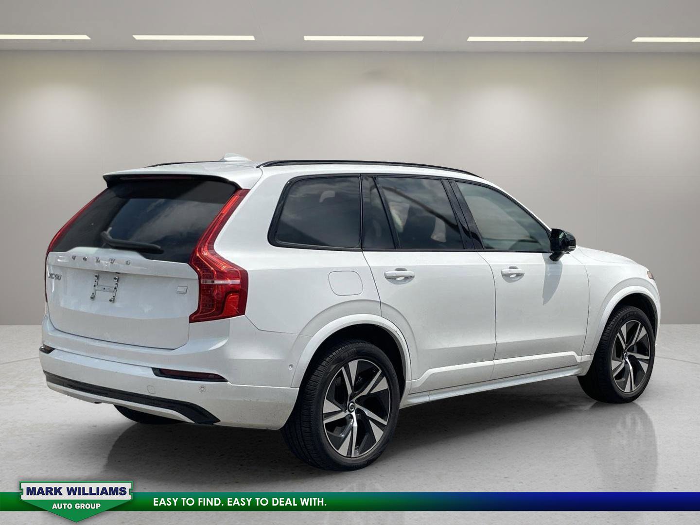 Used 2023 Volvo XC90 T8 Plus image 7