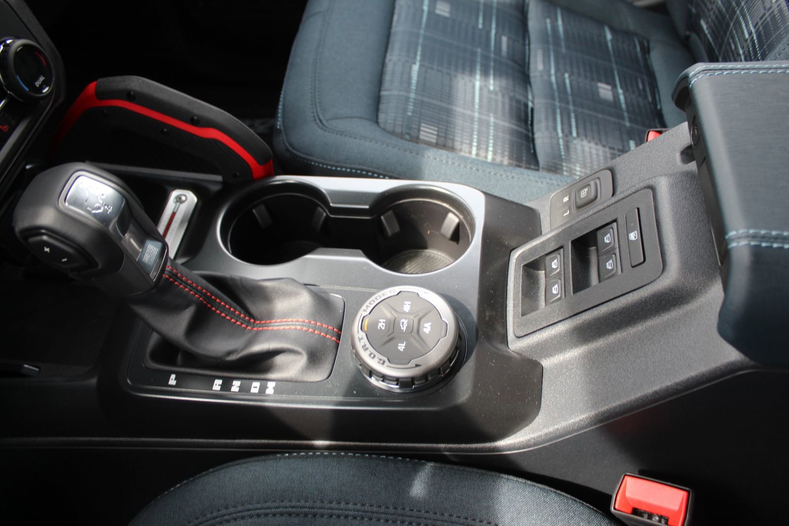 New 2026 Ford Bronco Heritage Edition image 32