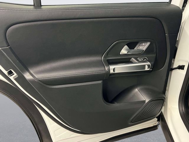 Certified 2022 Mercedes-Benz GLB 250 4MATIC image 11