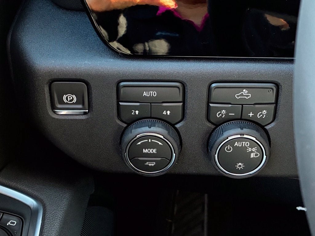 New 2026 Chevrolet Silverado 1500 LT AWD/4WD image 6